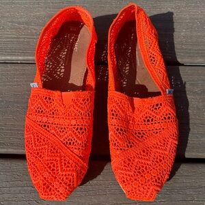 Neon Coral Crochet Toms Shoes, Size 8 Women’s